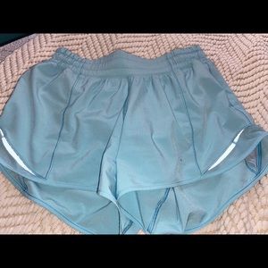 lululemon hotty hot 4”